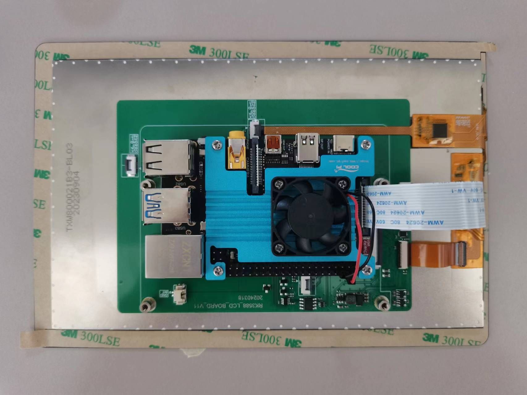 lcd1.jpg